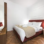 Lithos Boutique Residences