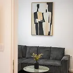 Lithos Boutique Residences Apartmán