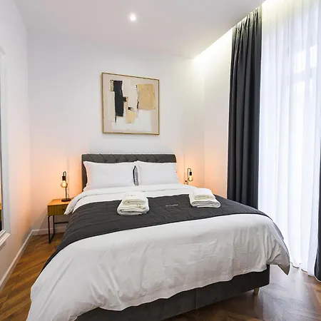 Daire Lithos Boutique Residences