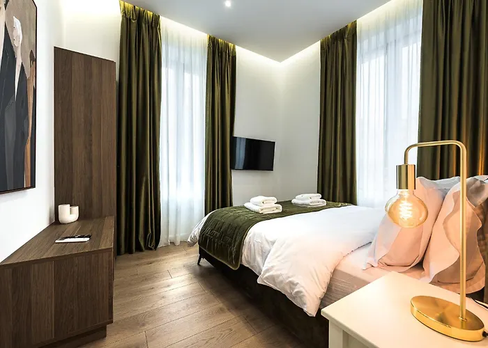 Lithos Boutique Residences *