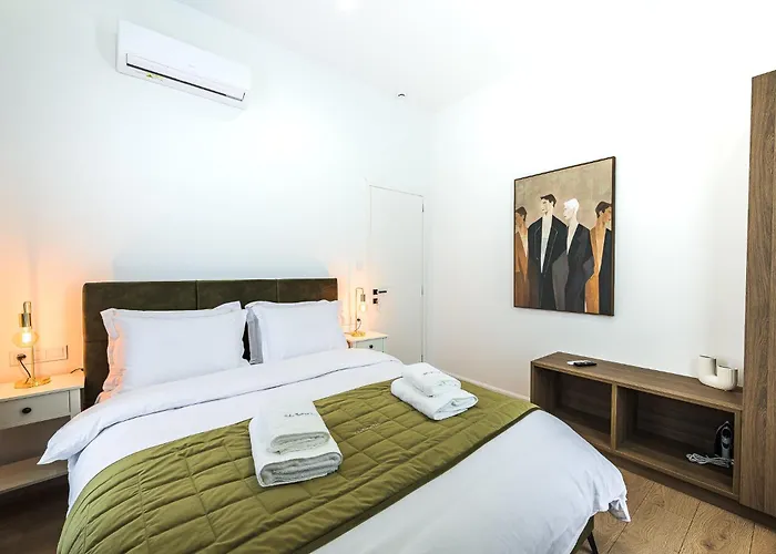 Lithos Boutique Residences Apartment *